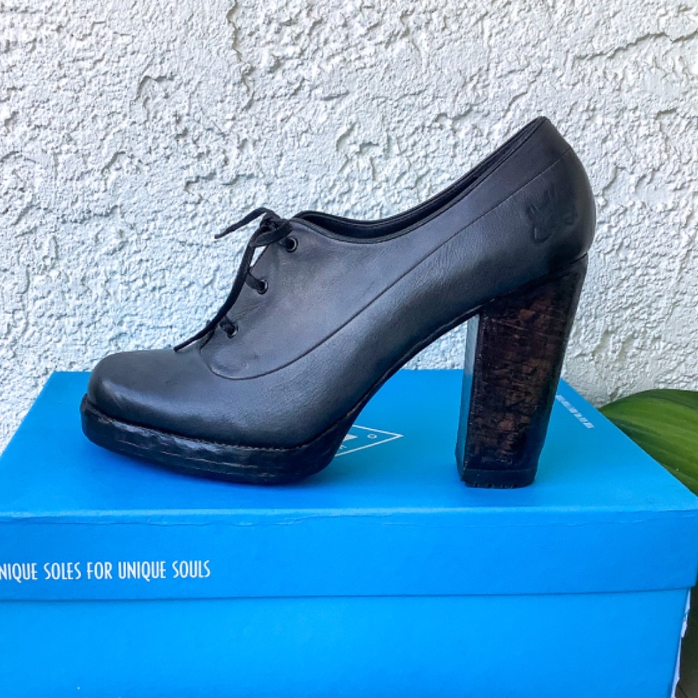 John Fluevog Leather Heels - Picture 3 of 8